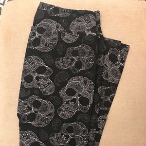 Paisley Skull Leggings